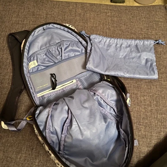 SOLD‼️SOLD‼️Lululemon backpack - Picture 9 of 10
